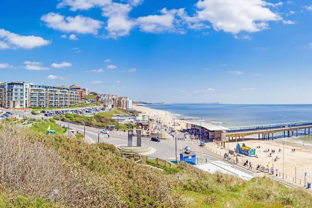 Bournecoast - Ground Floor Apartment Close To Sandy Beaches With Patio - Fm660 Bournemouth